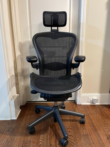 Herman miller aeron chair size - miller,