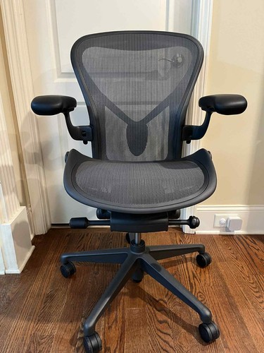 Herman miller aeron - miller, office