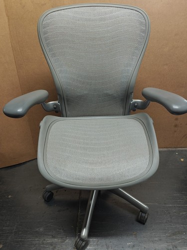 Herman miller aeron mesh - herman, desk